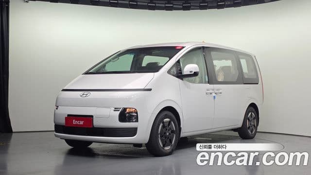 Staria EV Tourer 11 locuri