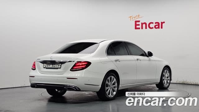 Clasa E E220d Exclusive