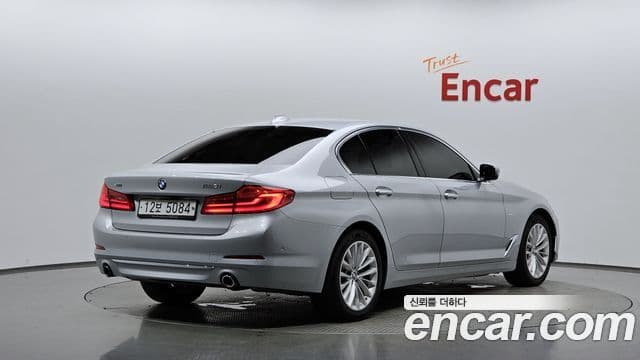 Seria 5 530i xDrive Luxury Plus