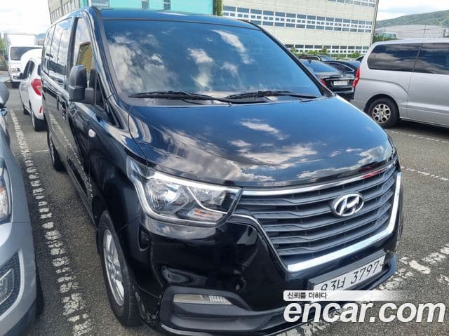 Grand Starex Van 5 locuri