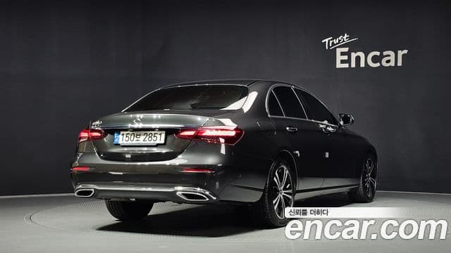 Clasa E E250 Avantgarde