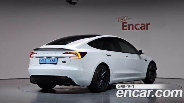 3 Performance AWD