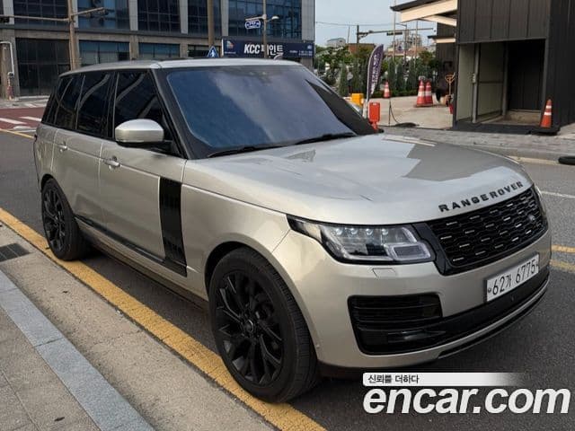 Range Rover 4.4 SDV8 Vogue SE Motorină
