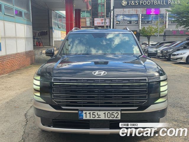 (LX3) Benzină 2.5T 2WD 9 locuri