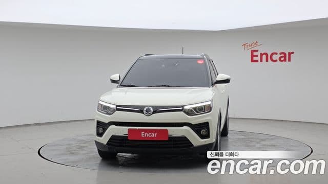 Very New Tivoli Benzină 1.5 2WD