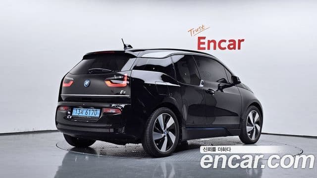 i3
