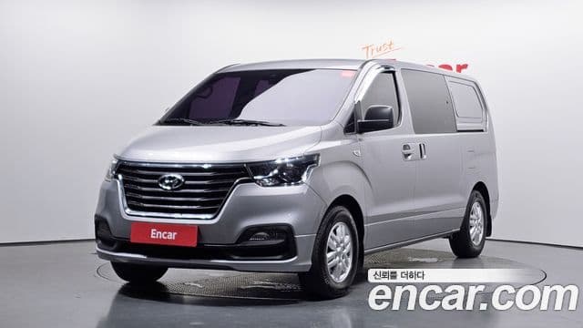 Grand Starex Van 5 locuri