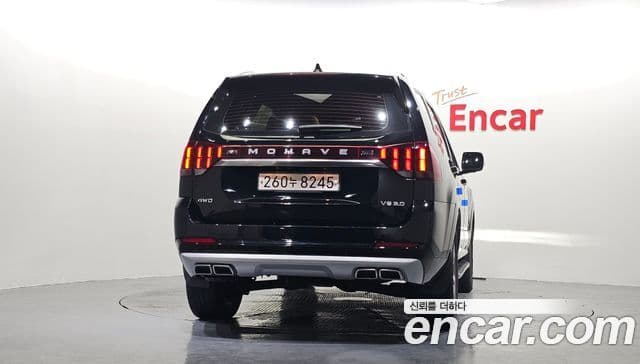 Mohave The Master Motorină 3.0 4WD 6 locuri