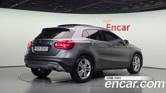 GLA- GLA200 d 4MATIC