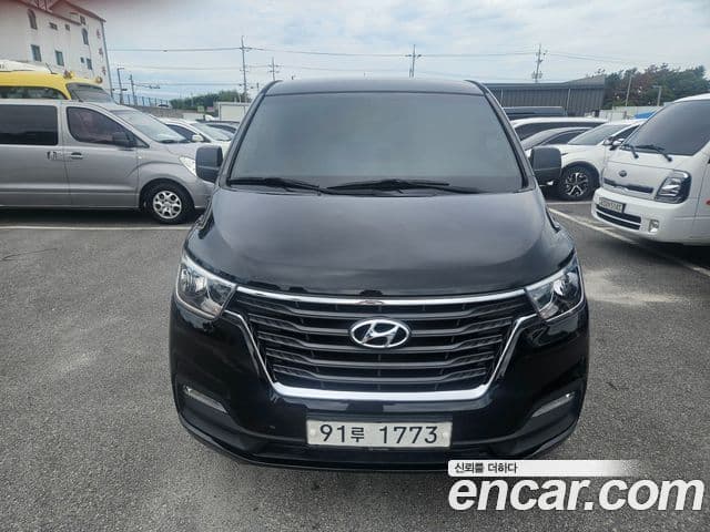 Grand Starex Van 5 locuri
