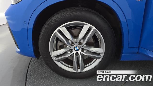 X1 xDrive 20i M Sport