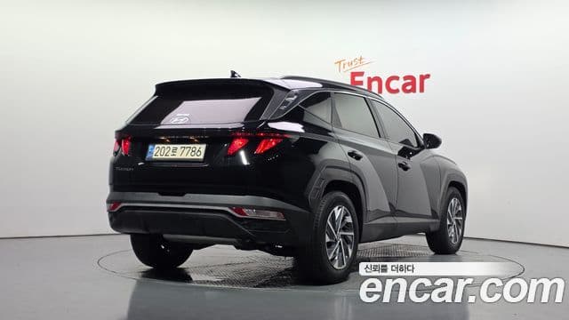 (NX4) Premium 2WD