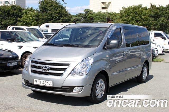 Grand Starex 5 locuri Van