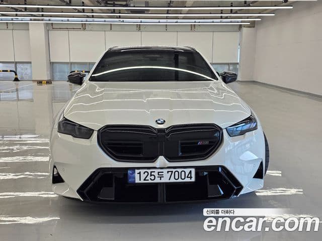 M5 M5 Touring