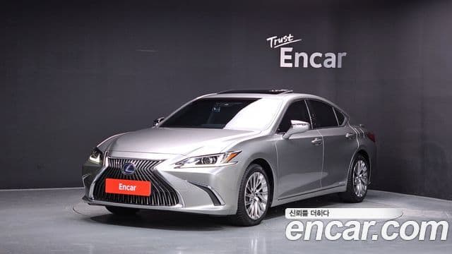ES300h 7 Executive