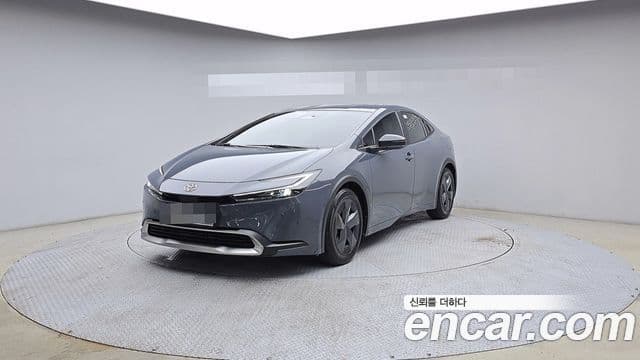 Prius 2.0 PHEV SE
