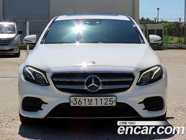 Clasa E E300 4MATIC AMG Line