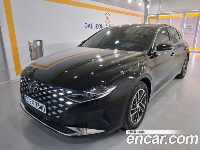 Grandeur 3.0 LPi (Rent-a-car)