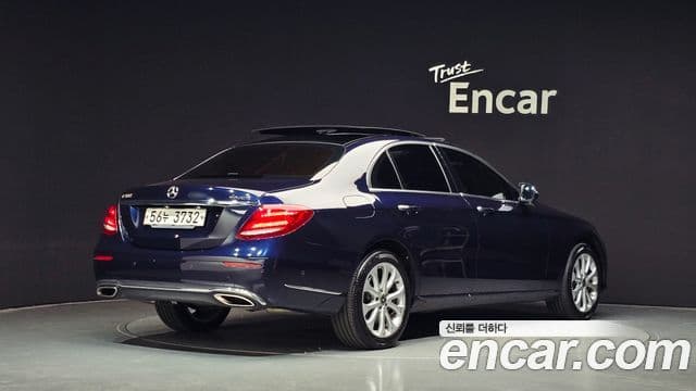 Clasa E E300 4MATIC Exclusive