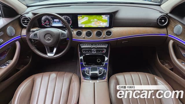 Clasa E E300 4MATIC Exclusive