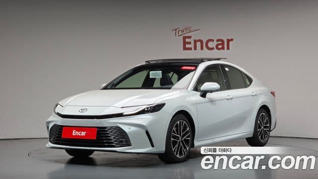 2.5 XLE Premium Hybrid
