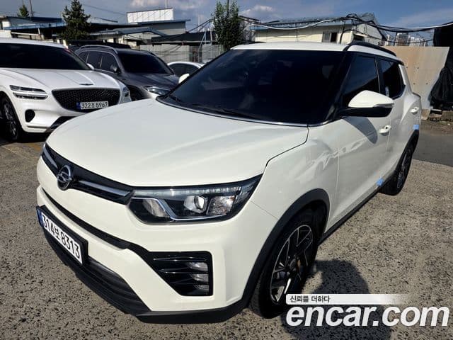 Very New Tivoli Benzină 1.5 2WD