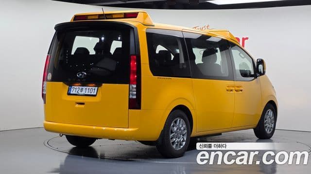 Staria L3.5 School Bus