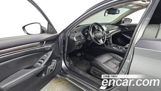 Accord 2.0 Hybrid Touring