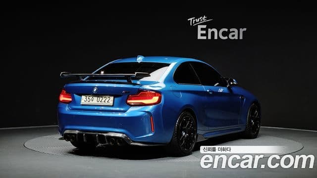 M2 M2 Coupé
