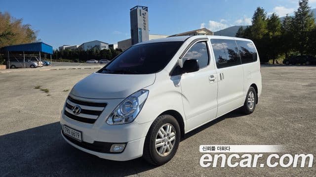 Grand Starex 12 locuri Wagon
