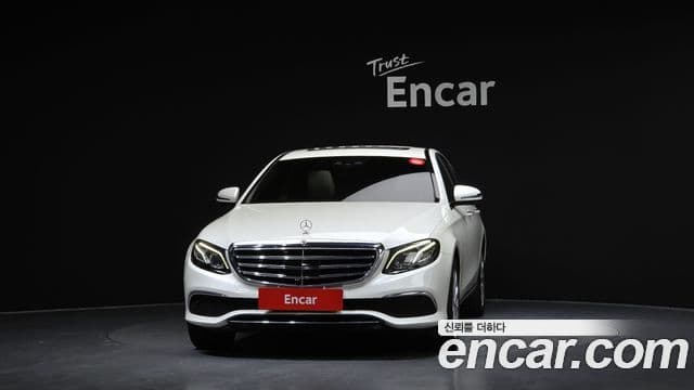 Clasa E E300 4MATIC Exclusive