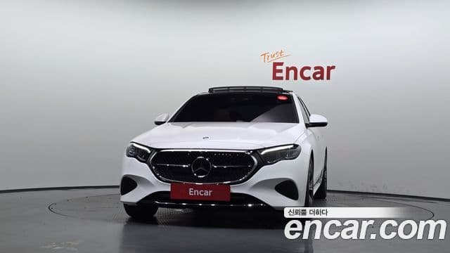 Clasa E E200 Avantgarde