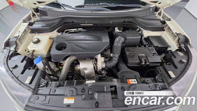 Very New Tivoli Benzină 1.5 2WD