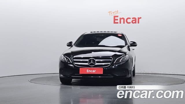 Clasa E E200 Avantgarde