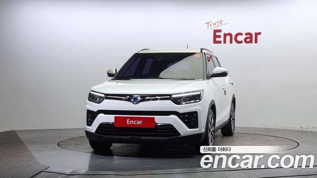Very New Tivoli Benzină 1.5 2WD