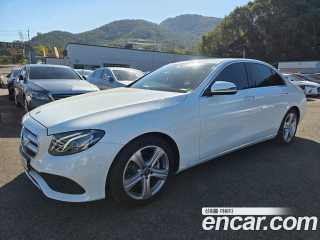 Clasa E E200 Avantgarde