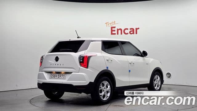 Very New Tivoli Benzină 1.5 2WD