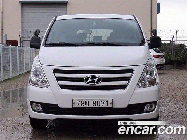 Grand Starex 12 locuri Wagon