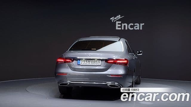 Clasa E E250 Avantgarde