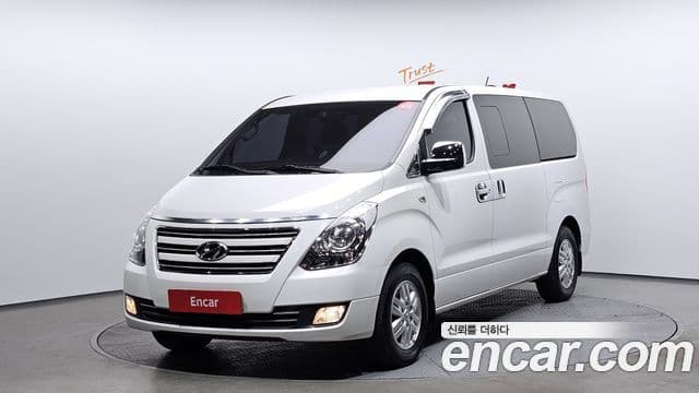 Grand Starex 5 locuri Van
