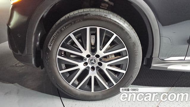 Clasa GLC GLC300e 4MATIC