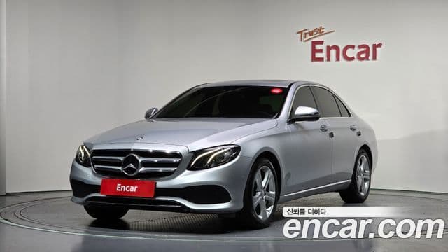 Clasa E E200 Avantgarde
