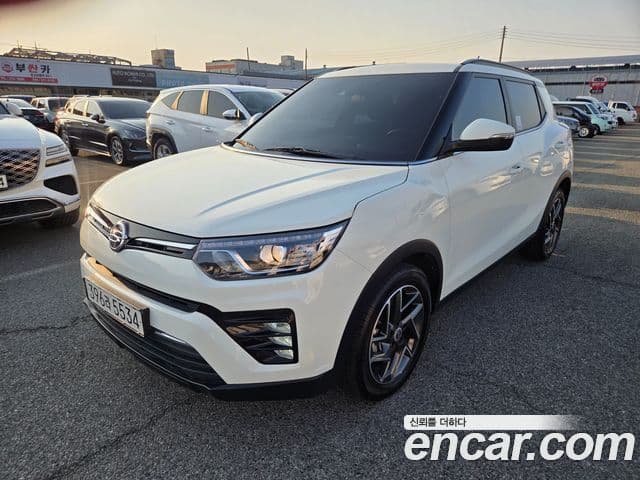 Very New Tivoli Benzină 1.5 2WD