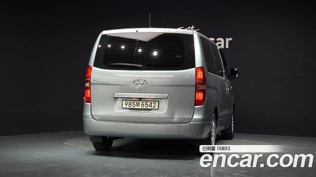 Grand Starex Van 5 locuri