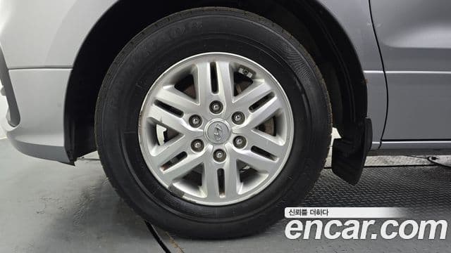 Grand Starex Van 5 locuri