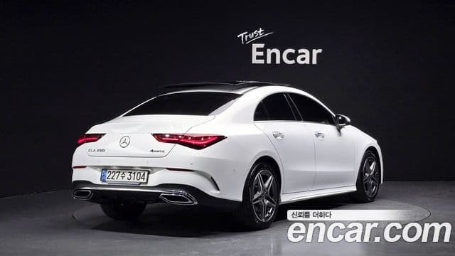 CLA- CLA250 4MATIC