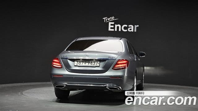 Clasa E E300 4MATIC Exclusive