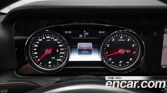 Clasa E E200 Avantgarde