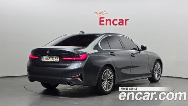 Seria 3 320i Luxury