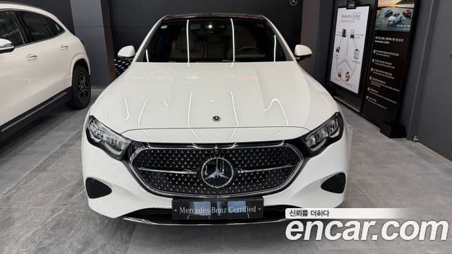 Clasa E E200 Avantgarde